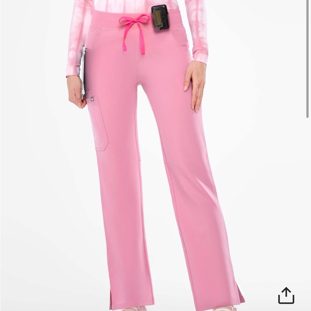 Figs chalk pink Kade cargo